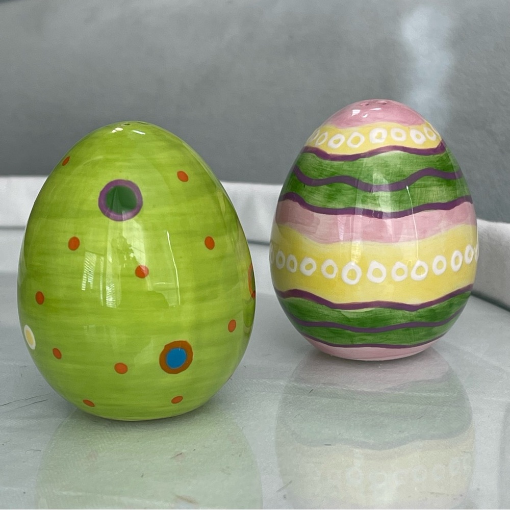 By Ganz Decorated Easter Egg Salt & Pepper Shakers